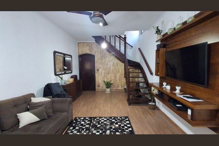 Casa à venda com 150m², 2 quartos e 2 vagasSala