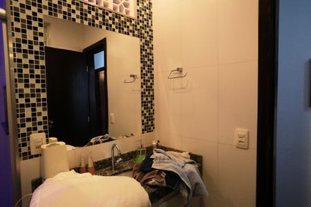 Casa para alugar com 280m², 5 quartos e 7 vagasBanheiro