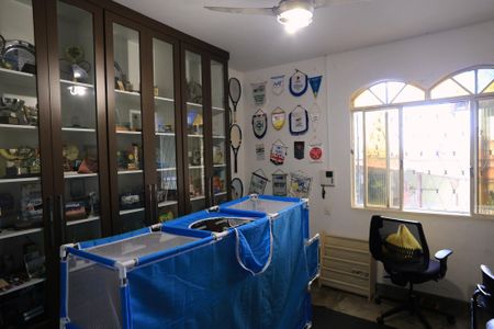 Casa para alugar com 280m², 5 quartos e 7 vagasEscritório