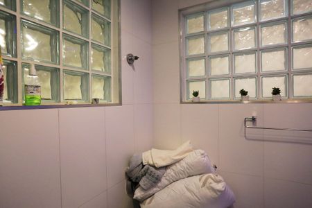 Casa para alugar com 280m², 5 quartos e 7 vagasBanheiro