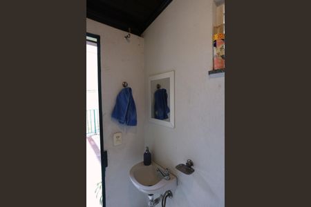 Casa para alugar com 280m², 5 quartos e 7 vagasBanheiro Social