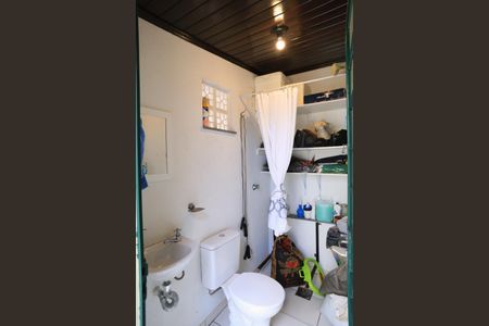 Casa para alugar com 280m², 5 quartos e 7 vagasBanheiro Social