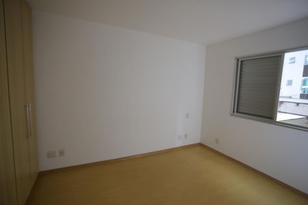 Apartamento para alugar com 95m², 3 quartos e 2 vagasQuarto 2