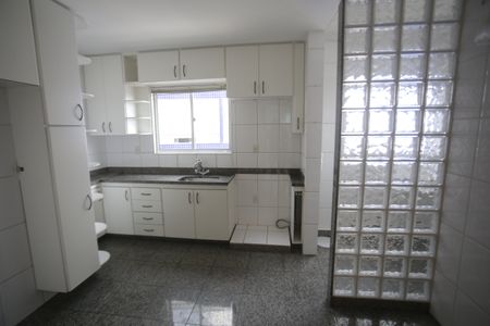 Apartamento para alugar com 95m², 3 quartos e 2 vagasCozinha