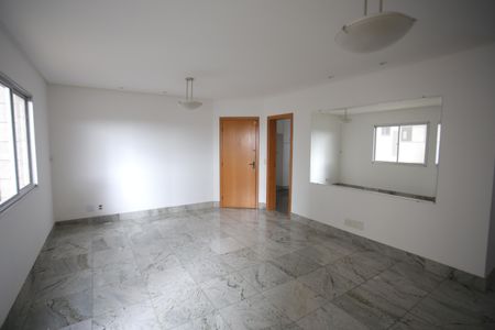 Sala de apartamento para alugar com 3 quartos, 95m² em Buritis, Belo Horizonte