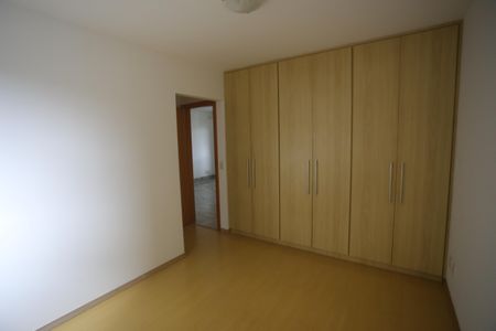 Apartamento para alugar com 95m², 3 quartos e 2 vagasQuarto 2