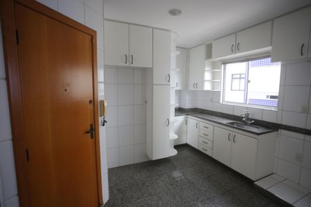 Apartamento para alugar com 95m², 3 quartos e 2 vagasCozinha
