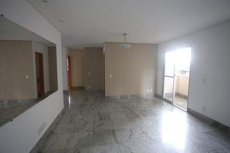 Sala de apartamento para alugar com 3 quartos, 95m² em Buritis, Belo Horizonte