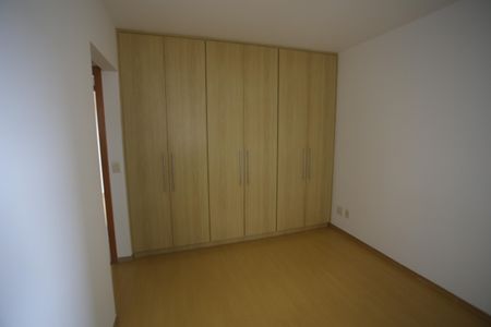 Apartamento para alugar com 95m², 3 quartos e 2 vagasQuarto 2