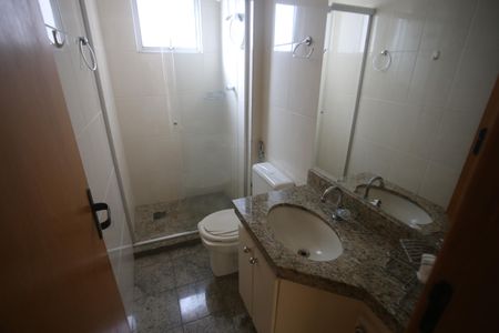 Apartamento para alugar com 95m², 3 quartos e 2 vagasBanheiro