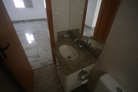 Apartamento para alugar com 95m², 3 quartos e 2 vagasBanheiro