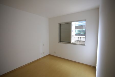 Apartamento para alugar com 95m², 3 quartos e 2 vagasQuarto 2