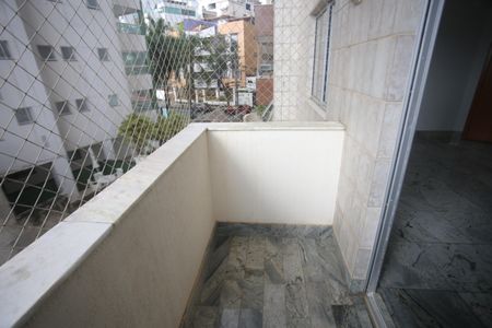 Apartamento para alugar com 95m², 3 quartos e 2 vagasSala