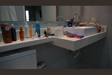 Apartamento à venda com 86m², 3 quartos e 2 vagasBanheiro da Suíte