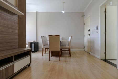 Apartamento para alugar com 80m², 3 quartos e 1 vaga Apartamento para alugar com 80m², 3 quartos e 1 vagaSala