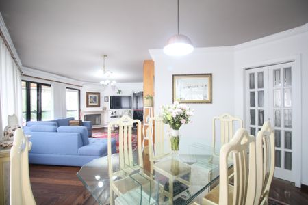 Apartamento para alugar com 162m², 4 quartos e 3 vagasSala