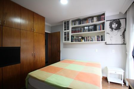 Apartamento para alugar com 162m², 4 quartos e 3 vagasQuarto 2