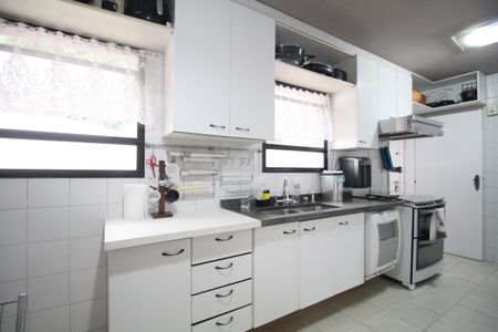 Apartamento para alugar com 162m², 4 quartos e 3 vagasCozinha