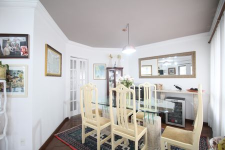 Apartamento para alugar com 162m², 4 quartos e 3 vagasSala