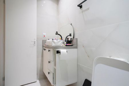 Apartamento à venda com 80m², 2 quartos e 1 vagaBanheiro da suíte