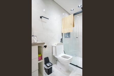 Apartamento à venda com 80m², 2 quartos e 1 vagaBanheiro da suíte