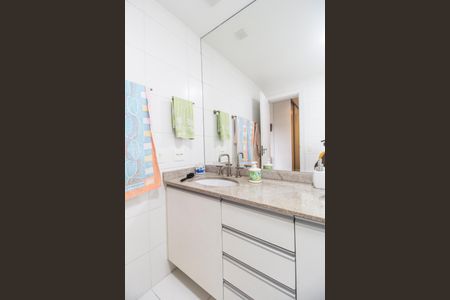Apartamento à venda com 202m², 3 quartos e 3 vagasBanheiro da Suíte