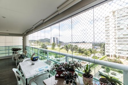 Apartamento à venda com 202m², 3 quartos e 3 vagasVaranda gourmet