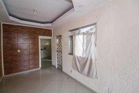 Sala de casa para alugar com 2 quartos, 90m² em Realengo, Rio de Janeiro