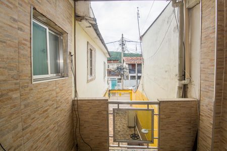 Sala de casa para alugar com 2 quartos, 90m² em Realengo, Rio de Janeiro