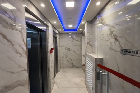 Apartamento para alugar com 83m², 2 quartos e 1 vagaHall de entrada 