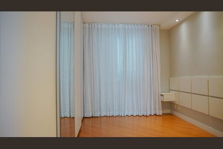 Apartamento à venda com 57m², 2 quartos e 1 vagaQuarto