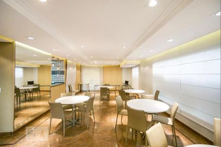 Apartamento para alugar com 130m², 2 quartos e 2 vagasÁrea comum - Salão de festas