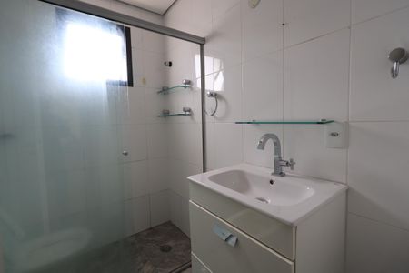 Apartamento para alugar com 130m², 2 quartos e 2 vagasBanheiro Social