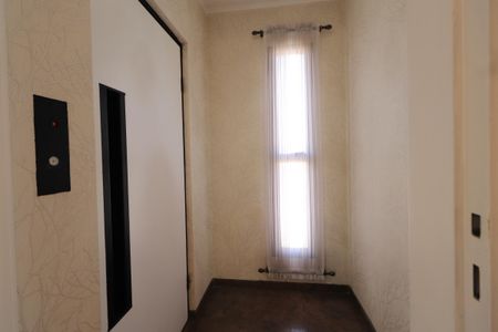 Apartamento para alugar com 130m², 2 quartos e 2 vagasHall de entrada