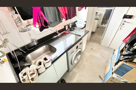 Apartamento à venda com 260m², 3 quartos e 4 vagas Apartamento à venda com 260m², 3 quartos e 4 vagasÁrea de Serviço