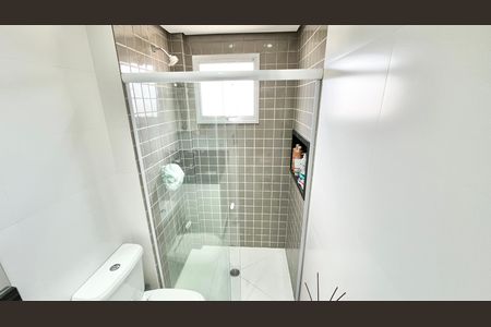 Apartamento à venda com 260m², 3 quartos e 4 vagas Apartamento à venda com 260m², 3 quartos e 4 vagasBanheiro da Suíte 2