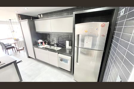 Apartamento à venda com 260m², 3 quartos e 4 vagas Apartamento à venda com 260m², 3 quartos e 4 vagasCozinha