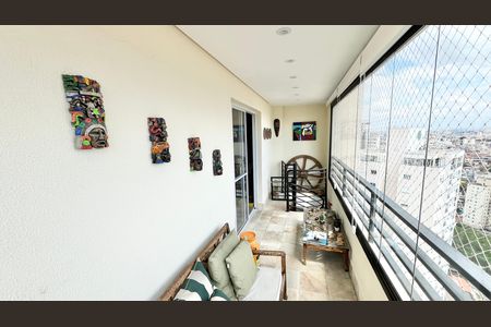 Apartamento à venda com 260m², 3 quartos e 4 vagas Apartamento à venda com 260m², 3 quartos e 4 vagasVaranda