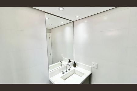 Apartamento à venda com 260m², 3 quartos e 4 vagas Apartamento à venda com 260m², 3 quartos e 4 vagasBanheiro da Suíte 1