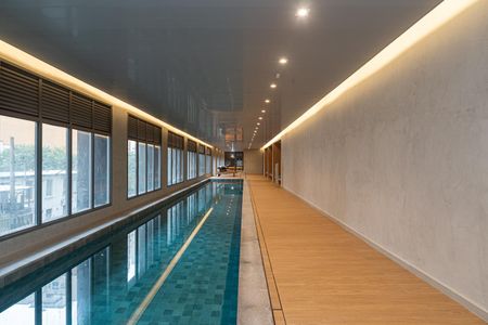 Studio para alugar com 26m², 1 quarto e sem vaga Studio para alugar com 26m², 1 quarto e sem vagaÁrea comum - Piscina coberta