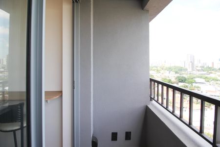 Varanda de kitnet/studio para alugar com 1 quarto, 25m² em Vila Olímpia, São Paulo