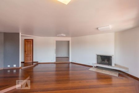 Apartamento à venda com 240m², 4 quartos e 3 vagas