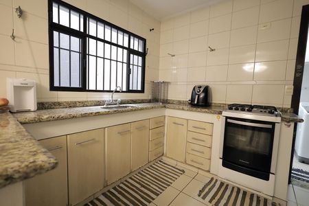 Casa à venda com 164m², 3 quartos e 3 vagasCozinha
