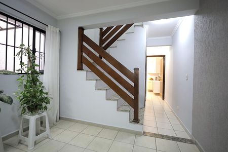 Casa à venda com 164m², 3 quartos e 3 vagasSala