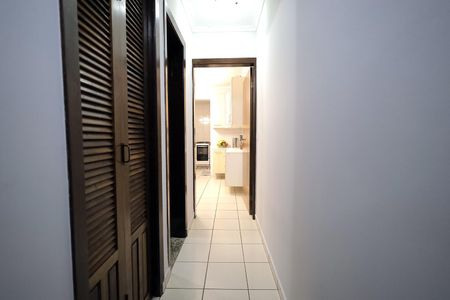 Casa à venda com 164m², 3 quartos e 3 vagasCorredor