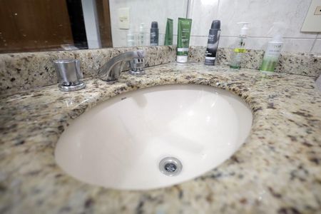 Casa à venda com 164m², 3 quartos e 3 vagasBanheiro Quarto Suíte 2