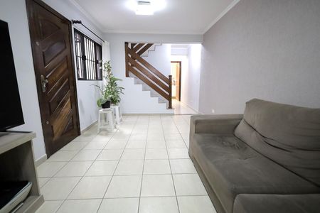 Casa à venda com 164m², 3 quartos e 3 vagasSala