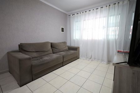 Casa à venda com 164m², 3 quartos e 3 vagasSala
