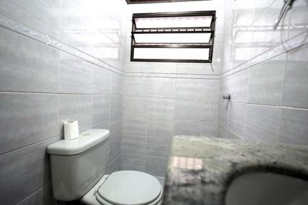 Casa à venda com 164m², 3 quartos e 3 vagasBanheiro 1