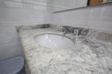 Casa à venda com 164m², 3 quartos e 3 vagasBanheiro Quarto Suíte